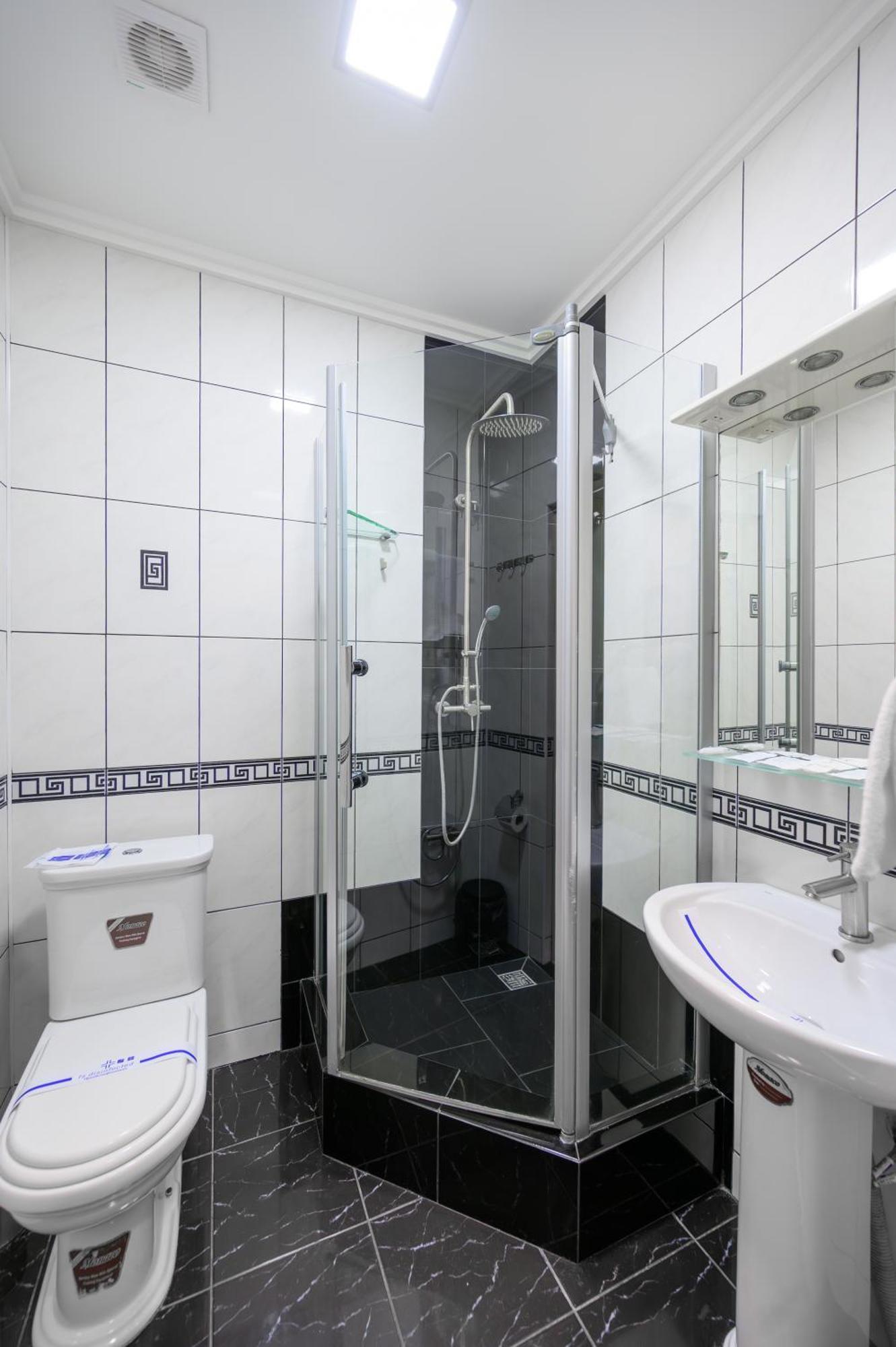 Otel Persian Palace 3*